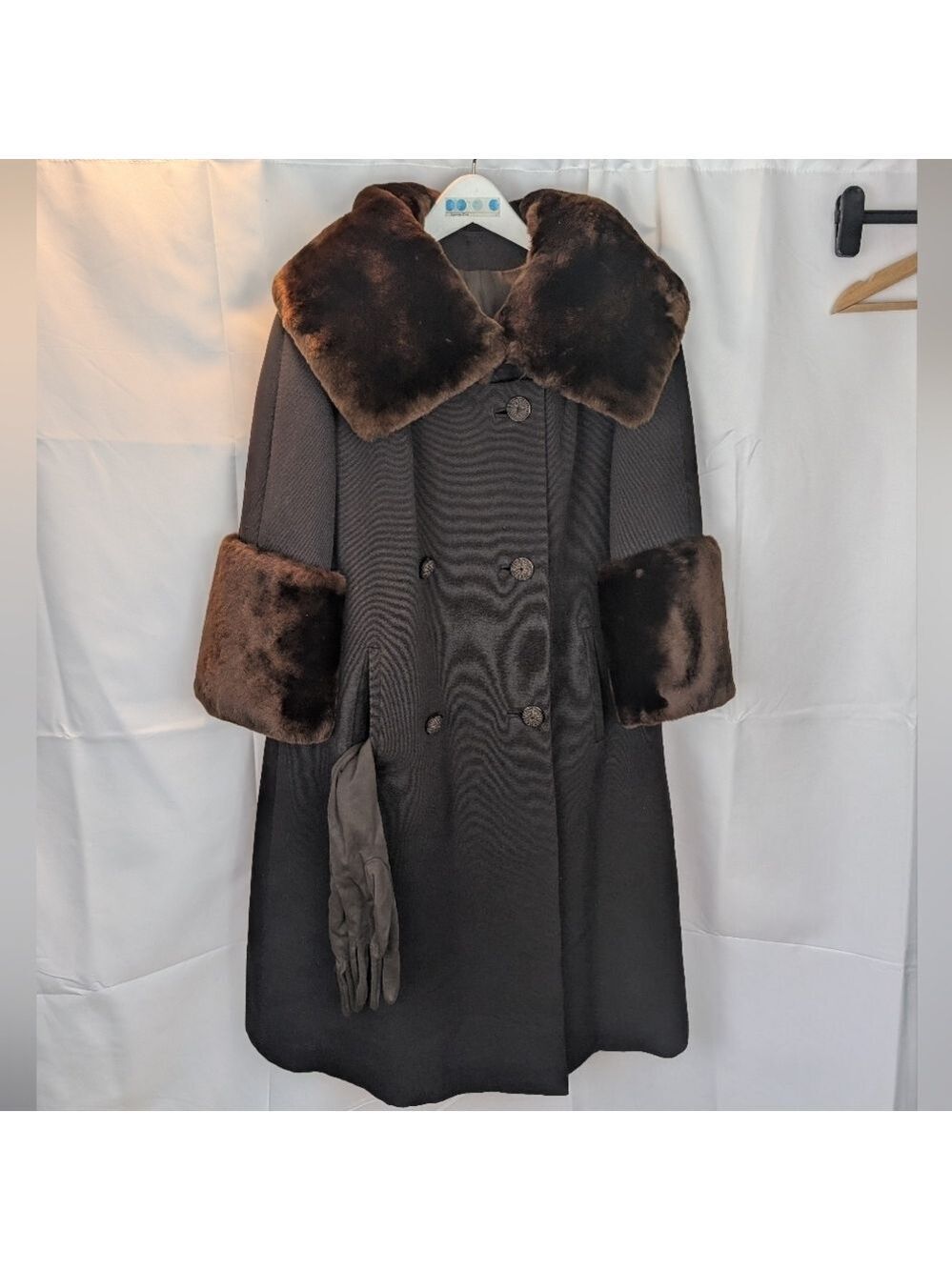 William Frohman Vintage 60s Elegant Brown Coat with real Fur Trim size M in EUC